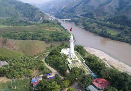 Khám phá vẻ đẹp Lũng Pô
