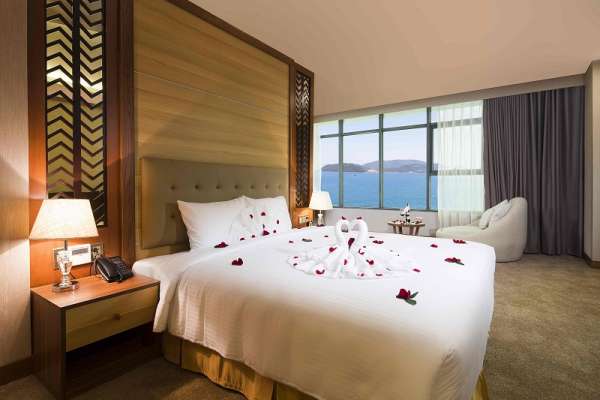 Khách sạn Mường Thanh Luxury Nha Trang
