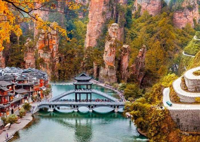 Tour Phượng Hoàng Cổ TRấn - Thiên Môn Sơn - Miêu Trại Mạc Nhung 5 Ngày 4 Đêm